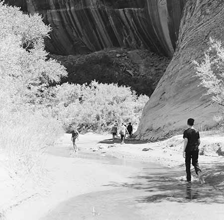 Moqui Canyon with walkers