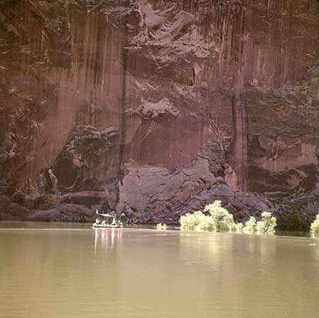 raft, wall, beginning of Lake Powell flooding